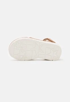 Friboo Holographic Leather - Sandalen - Multi-Coloured -Kinder Kleding Winkel 0f03fb2be95a47ab8289ad21ebcf6ab7 scaled