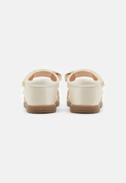 Friboo Sandalen - Off-White 8 Friboo Sandalen - Off-White -Kinder Kleding Winkel 11d6e0485d294a609b7553cf4512834f scaled