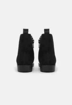 Friboo Leather - Korte Laarzen - Black -Kinder Kleding Winkel 170d1ee12c8b49e9a12d4c5c65ba0d99 scaled