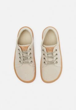 Froddo Barefoot Vegan Laces - Sneakers Laag - White -Kinder Kleding Winkel 1d5a858d1d954e7cb740bbb93a229b94 scaled