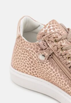 Friboo Leather - Sneakers Hoog - Rose Gold 11 Friboo Leather - Sneakers Hoog - Rose Gold -Kinder Kleding Winkel 21f21bb11948495baafebc0b7df3d071 scaled