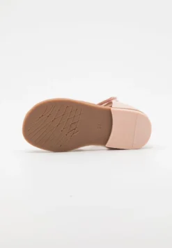 Friboo Sandalen - Light Pink -Kinder Kleding Winkel 38a0653b2aa64043aad88ec8d2da5d07 scaled