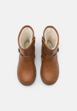Friboo Korte Laarzen - Cognac -Kinder Kleding Winkel 3d7e693fb78b4e97bd070d24d4a914dc scaled