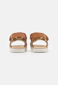 Friboo Leather - Sandalen - Cognac -Kinder Kleding Winkel 49d9ccc666cd42a2ad2b117271bdc84a scaled