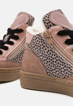 Friboo Sneakers Hoog - Pink 11 Friboo Sneakers Hoog - Pink -Kinder Kleding Winkel 6b14b39dfe0a4097b65bc2fcd48482b4 scaled