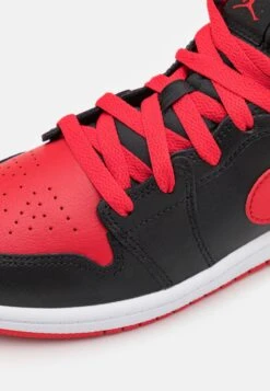 Jordan 1 Mid Unisex - Basketbalschoenen - Black/Fire Red/White 11 Jordan 1 Mid Unisex - Basketbalschoenen - Black/Fire Red/White -Kinder Kleding Winkel 77c57b74660b411ba1cd19c831db8fe7 scaled