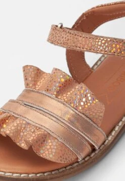 Friboo Leather Strappy Sandals - Sandalen - Rose Gold/Coloured -Kinder Kleding Winkel 8ecbbc23b3db4043afe330eed8ebde82 scaled