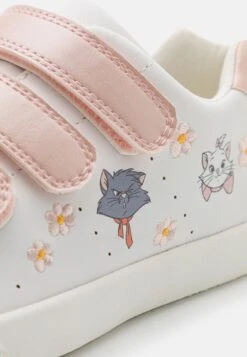 Friboo Disney Aristocats - Sneakers Laag - White 11 Friboo Disney Aristocats - Sneakers Laag - White -Kinder Kleding Winkel 95d28cb7f78149d7b08d69886dc6bd15 scaled