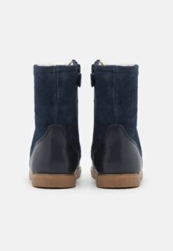 Friboo Leather - Snowboots- Dark Blue -Kinder Kleding Winkel 9dc11cdccb9349adb205410a04cd74f1 scaled
