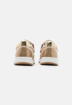 Friboo Disney Minnie Mouse - Sneakers Laag - Rose Gold -Kinder Kleding Winkel d240e02a04b44521a75d7b9305624356 scaled