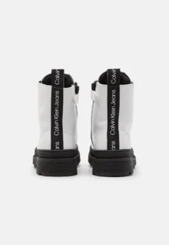 Calvin Klein Jeans Veterboots - White 8 Calvin Klein Jeans Veterboots - White -Kinder Kleding Winkel d8761ded3b2541b99e16a8f3367b58a1 scaled