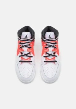 Air Jordan 1 Mid Unisex - Basketbalschoenen - Black/White/Infrared -Kinder Kleding Winkel da46365d092945deaf0788f14354a3bc scaled