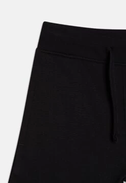 Friboo 3 Pack Unisex - Trainingsbroek - Black/Yellow/Light Grey 7 Friboo 3 Pack Unisex - Trainingsbroek - Black/Yellow/Light Grey -Kinder Kleding Winkel e14fceaebfe04af8b989c68de4709d5c scaled